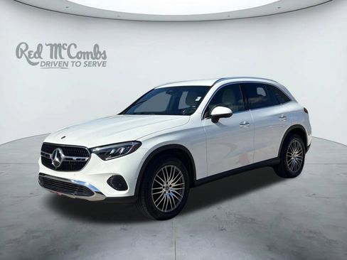 Used 2025 Mercedes-Benz GLC 300 image 1