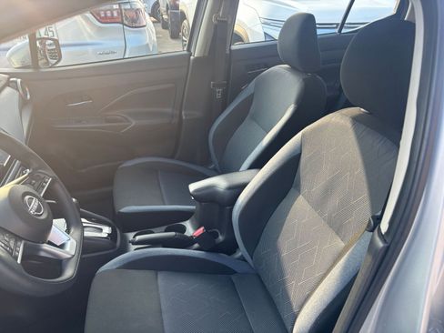 Used 2025 Nissan Versa SV image 24