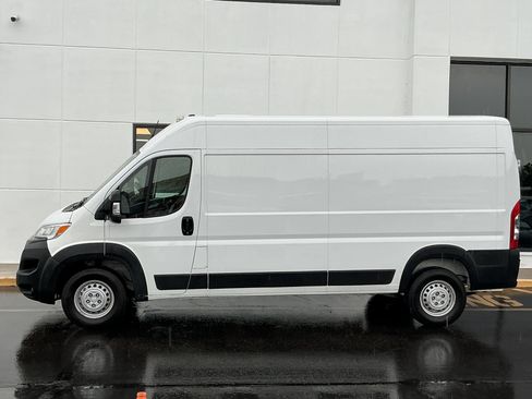 Used 2022 RAM ProMaster 2500 FWD image 5