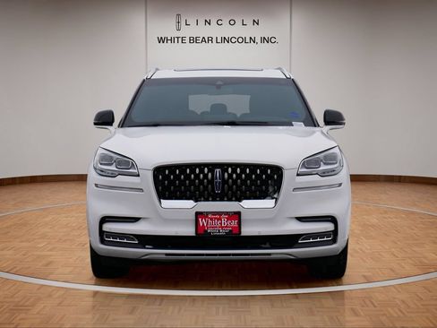 Used 2021 Lincoln Aviator Grand Touring w/ Equipment Group 301A AWD/4WD image 2