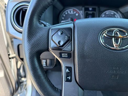 Used 2023 Toyota Tacoma TRD Sport AWD/4WD image 17