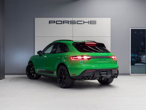 New 2026 Porsche Macan GTS image 3