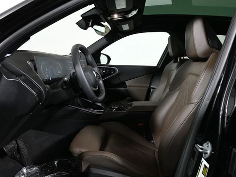 Certified 2025 BMW X3 xDrive30i w/ Premium Package image 3