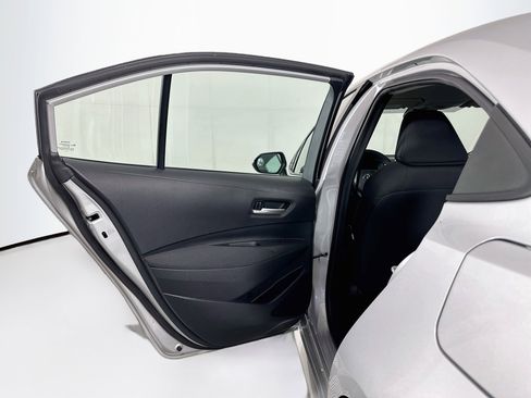 Used 2021 Toyota Corolla LE FWD image 24