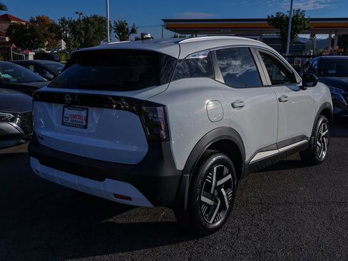 New 2026 Nissan Kicks SV image 4