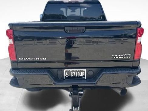 Used 2021 Chevrolet Silverado 2500 High Country AWD/4WD image 11