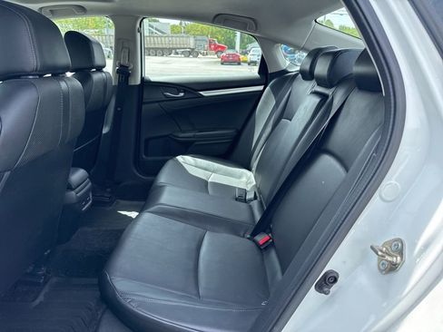 Used 2017 Honda Civic Touring image 19