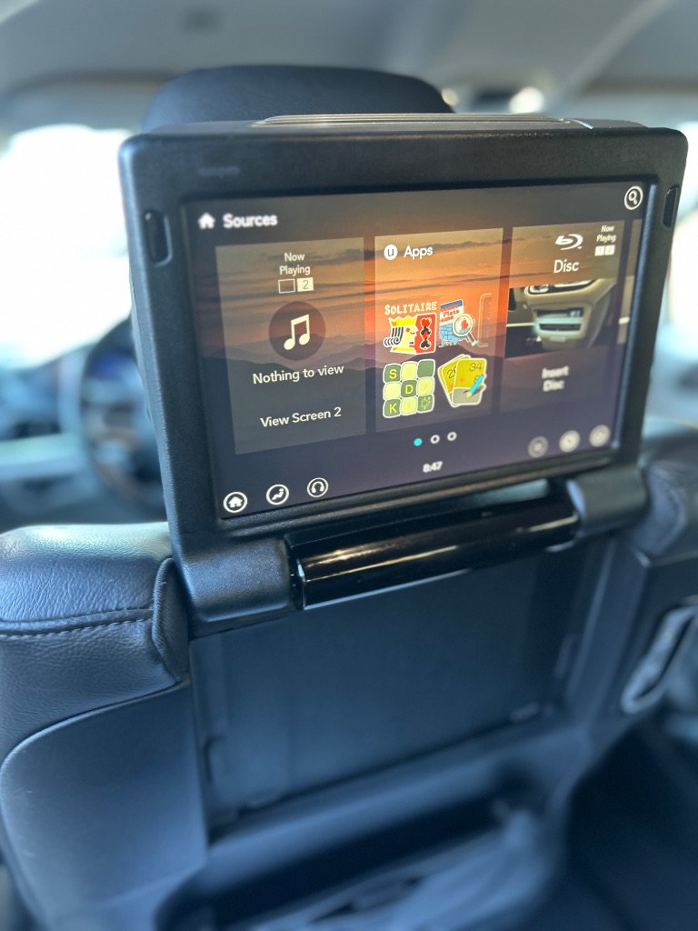 Used 2019 Chrysler Pacifica Touring-L Plus w/ Advanced Safetytec Group FWD image 10