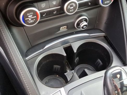 Used 2019 Alfa Romeo Stelvio Sprint w/ Nero Edizione image 30