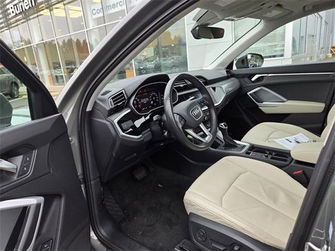 Used 2022 Audi Q3 2.0T Premium image 19