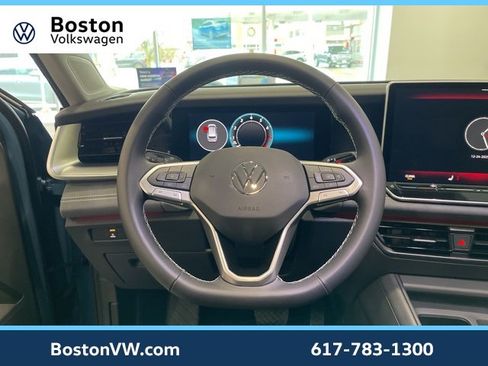 New 2026 Volkswagen Tiguan SE image 13