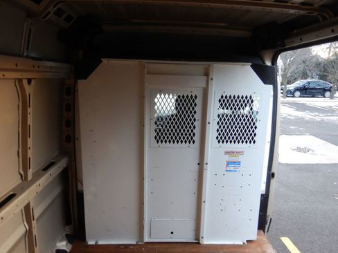 Used 2014 RAM ProMaster 2500 w/ Interior Convenience Group image 19