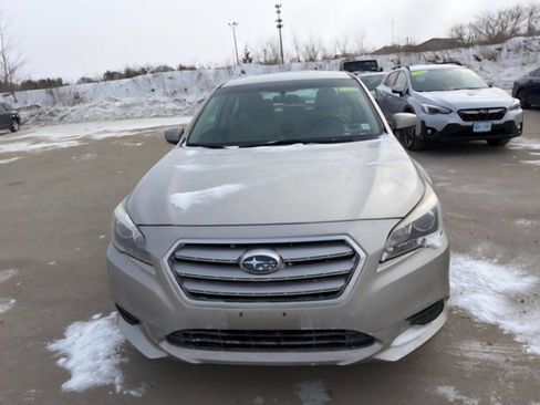 Used 2017 Subaru Legacy 2.5i Premium image 2