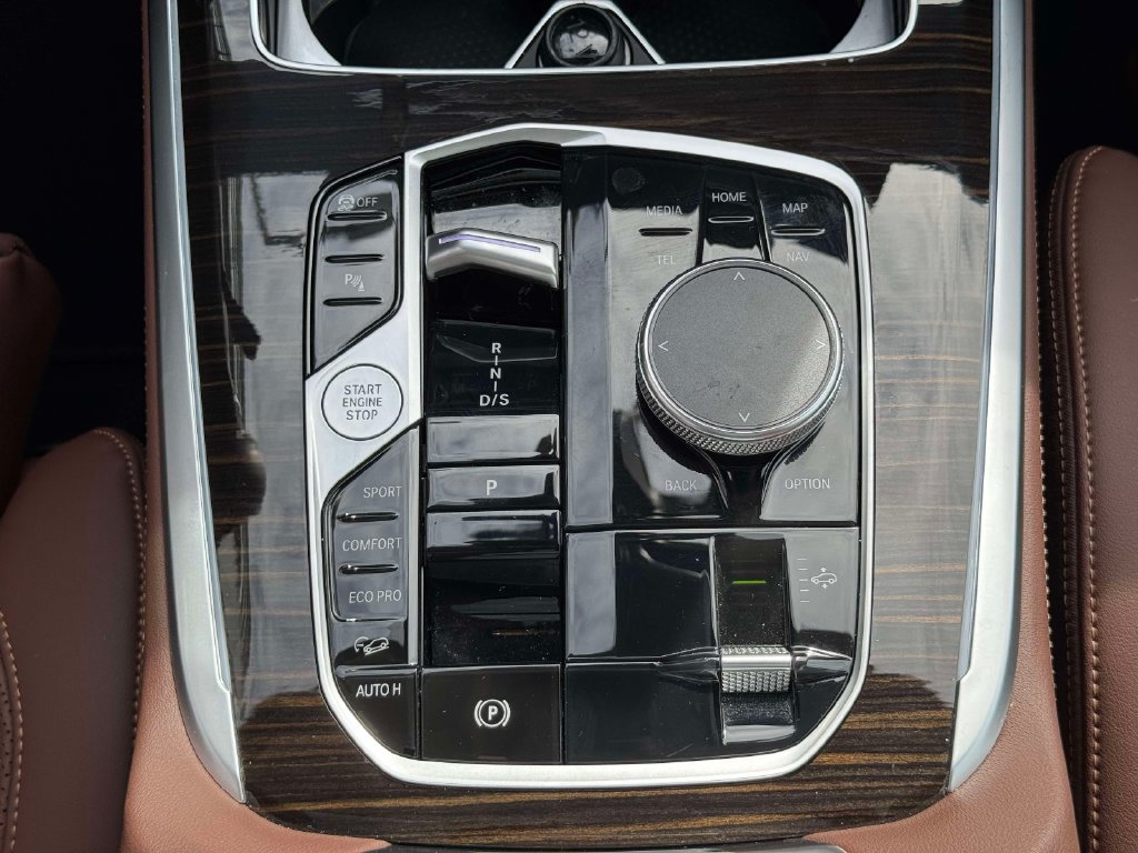 Certified 2024 BMW X7 xDrive40i AWD/4WD image 26