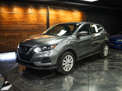 Used 2021 Nissan Rogue Sport S FWD image 2