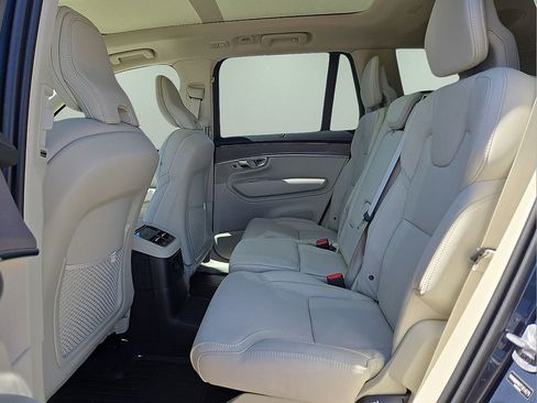 New 2026 Volvo XC90 T8 Ultra w/ Protection Package Premier AWD/4WD image 15