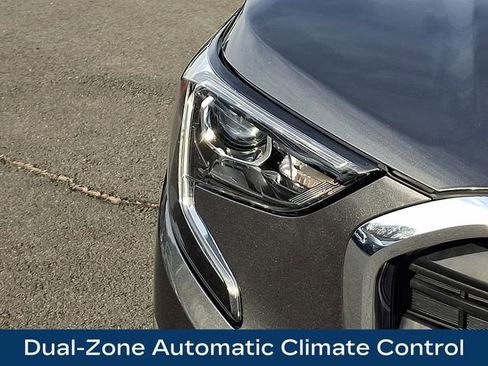 Used 2019 GMC Terrain SLE w/ Driver Convenience Package image 12