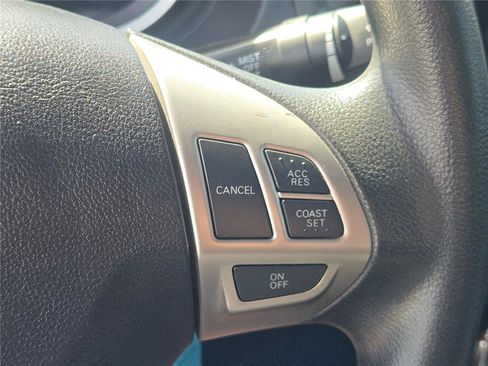 Used 2017 Mitsubishi Lancer ES FWD image 30
