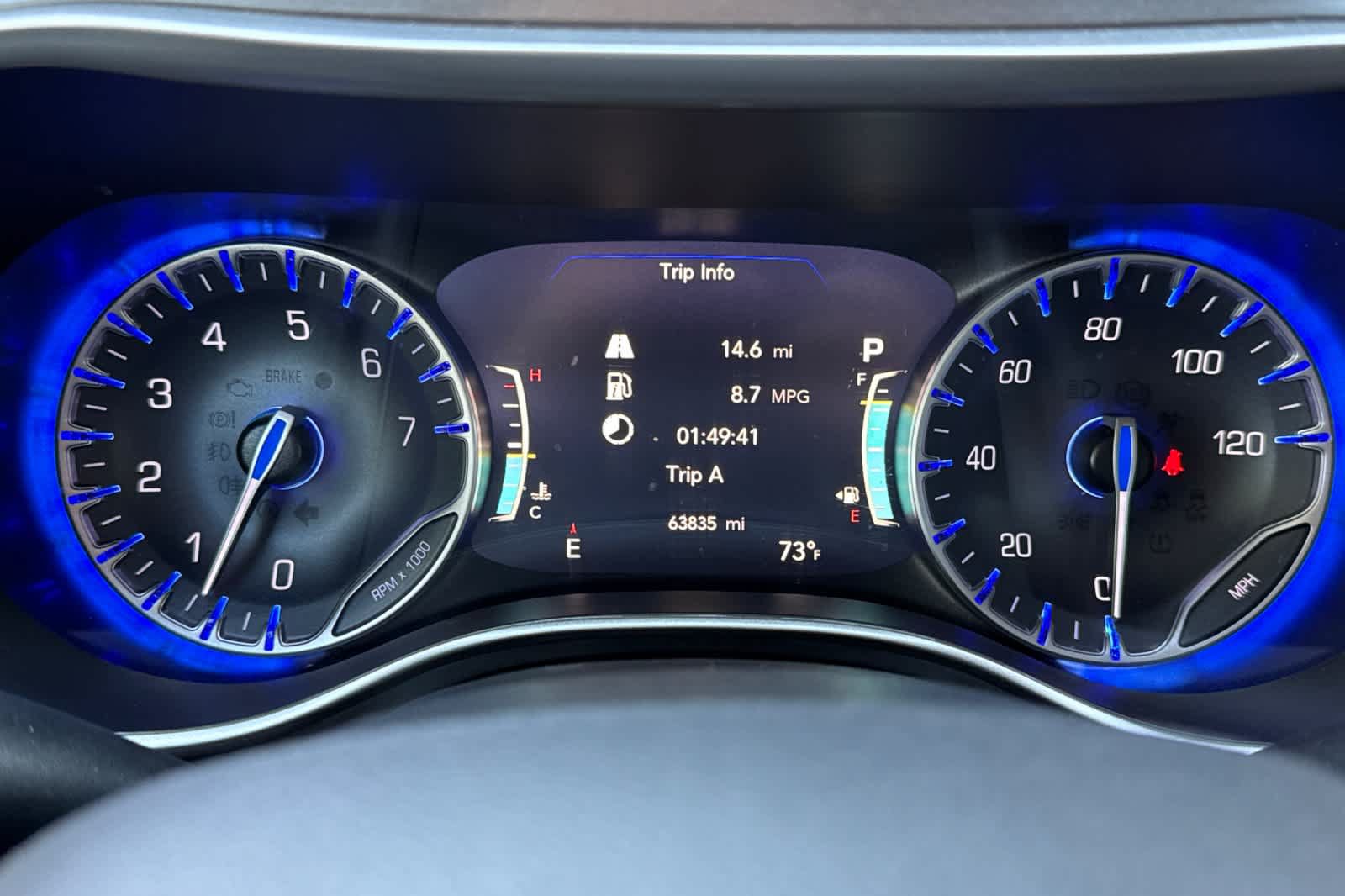 Used 2023 Chrysler Pacifica Touring-L FWD image 25