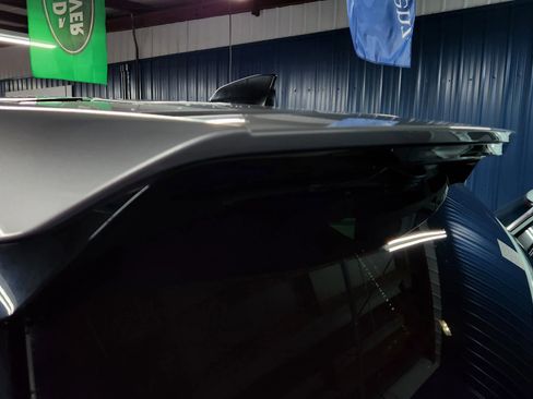 Used 2018 Land Rover Discovery HSE image 58