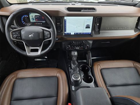 Used 2024 Ford Bronco Outer Banks image 14