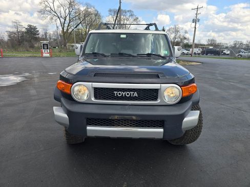 Used 2007 Toyota FJ Cruiser 4WD image 8