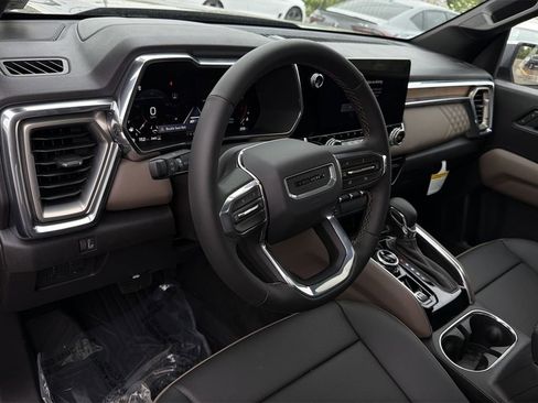 New 2026 GMC Canyon Denali w/ LPO, Denali Black Edition AWD/4WD image 16