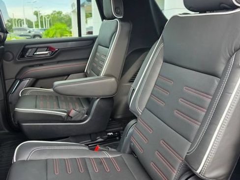 Used 2026 GMC Yukon AT4 Ultimate w/ LPO, Floor Liner Package AWD/4WD image 22