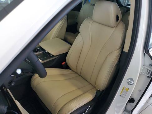 Used 2023 Acura MDX SH-AWD w/ Advance Package image 11