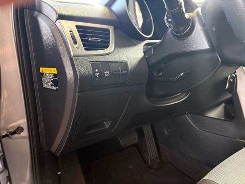 Used 2014 Hyundai Elantra GT FWD image 12