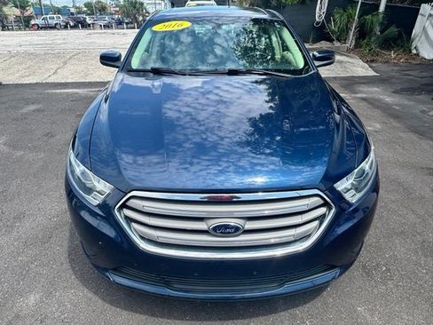 Used 2016 Ford Taurus SEL w/ Equipment Group 201A FWD image 8