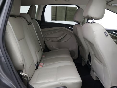 Used 2017 Ford Escape SE FWD image 34