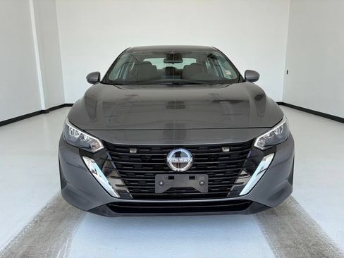 Used 2024 Nissan Sentra SV FWD image 13