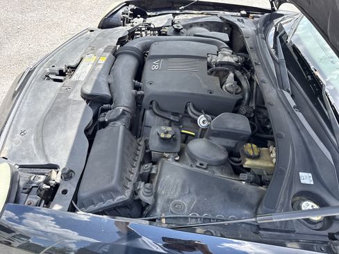 Used 2002 Ford Thunderbird RWD image 26