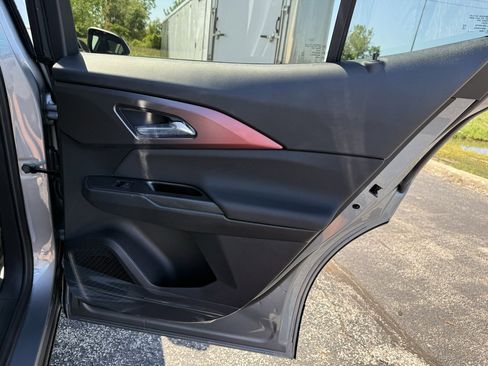 New 2025 Chevrolet Equinox EV RS image 27