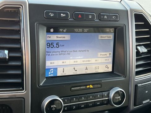 Used 2019 Ford Expedition Max Platinum image 18