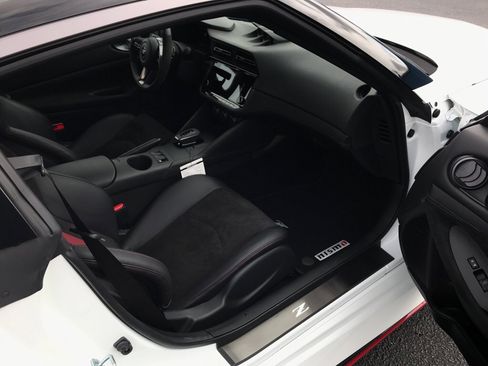 Used 2024 Nissan Z NISMO w/ Floor Mat Package image 26