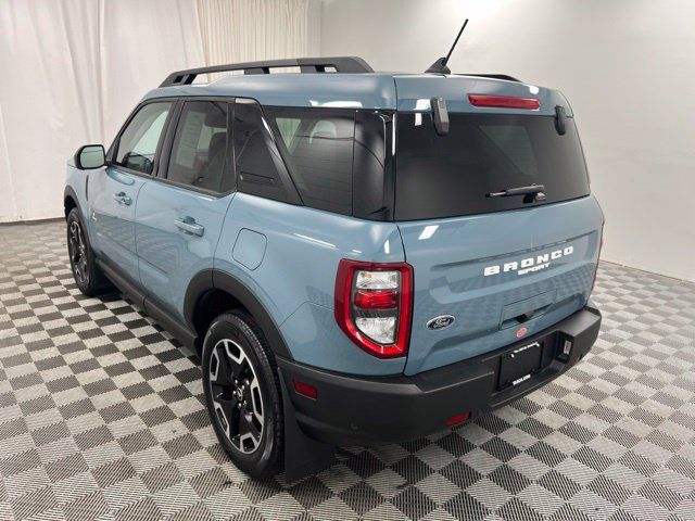 Used 2023 Ford Bronco Sport Outer Banks w/ Tech Package AWD/4WD image 6