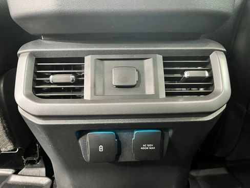 Used 2022 Ford F150 Lariat AWD/4WD image 32