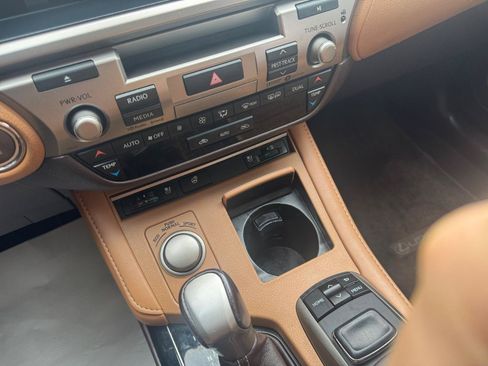 Used 2017 Lexus ES 350 w/ Navigation System Package FWD image 16