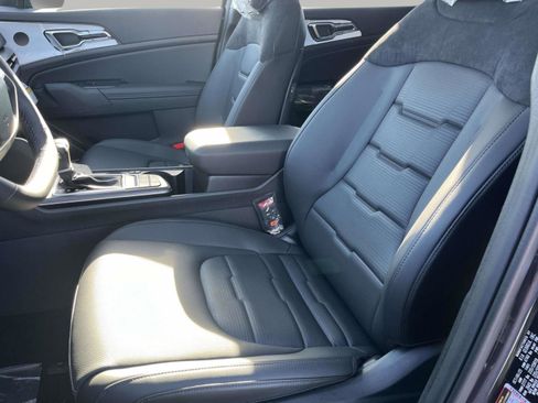 New 2026 Kia Sportage SX FWD image 27