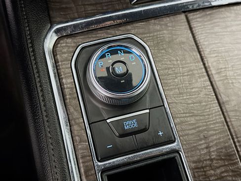 Used 2020 Ford Expedition Max Limited image 19