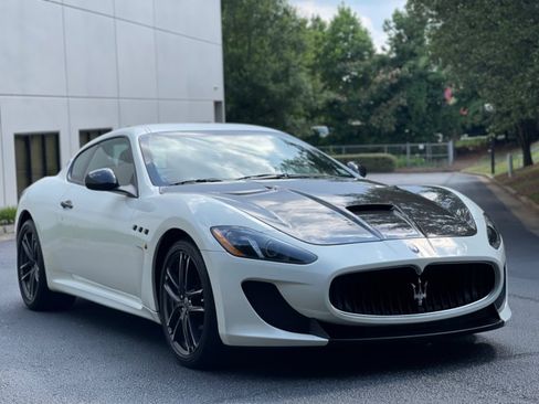 Used 2017 Maserati GranTurismo MC Centennial image 17