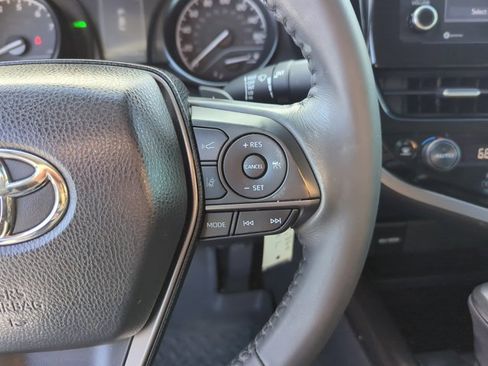 Used 2024 Toyota Camry SE image 14