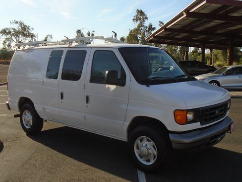 Used 2013 Ford E-350 and Econoline 350 XL w/ PWR Windows & Locks Group image 16