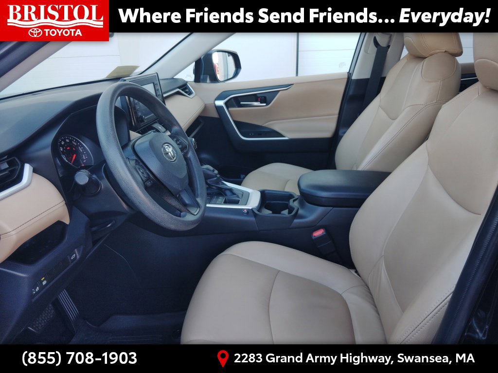 Used 2021 Toyota RAV4 XLE w/ Convenience Package AWD/4WD image 15