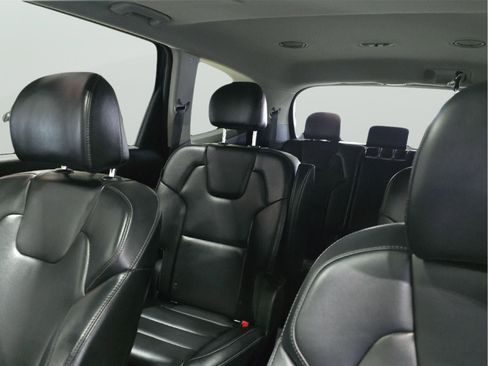 Used 2025 Kia Telluride S image 23