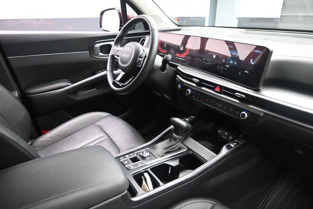 Used 2025 Kia Sorento S FWD image 29