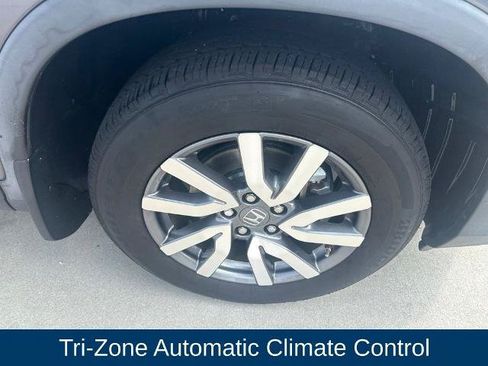 Used 2021 Honda Pilot EX image 9