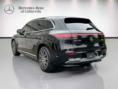 Used 2023 Mercedes-Benz EQS 580 4MATIC SUV image 7